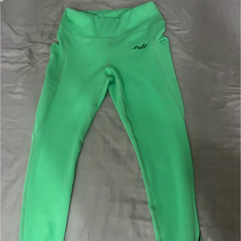 Sale 🚨 Nike Luxe Yoga Tights - Size S - Picture 3 of 8